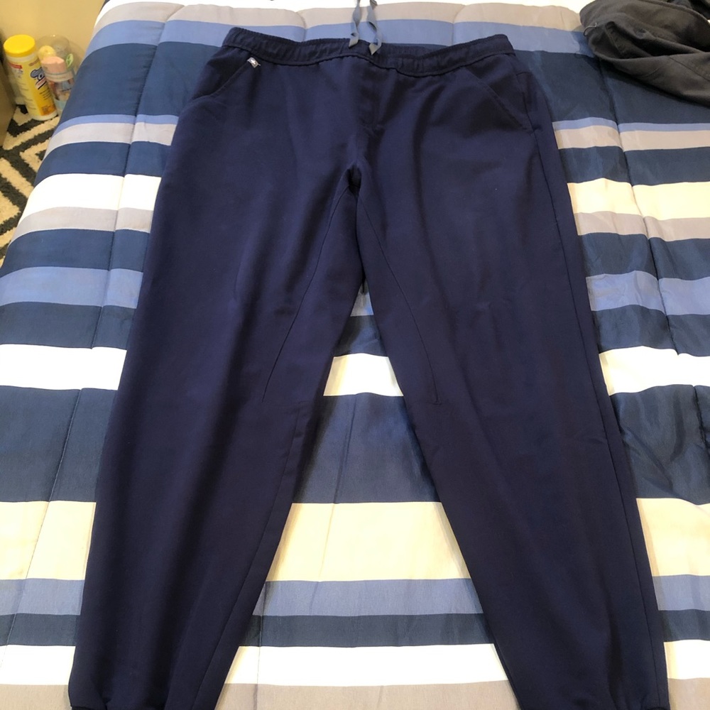 Figs Men’s Tansen Jogger Pant Size XL Navy Blue